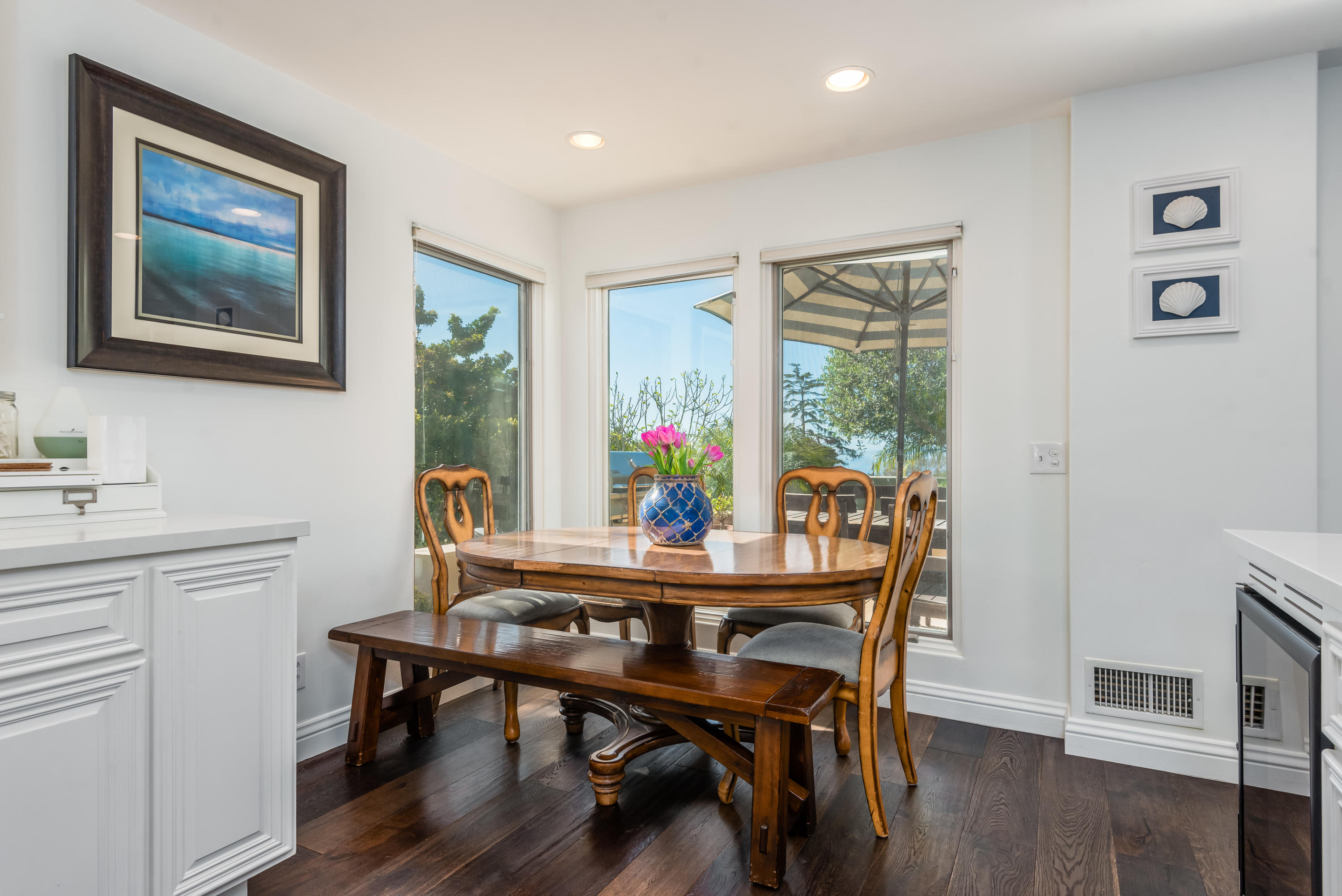660 Roberto Avenue Santa Barbara, CA 93109 - Photo 8 of 20 007_07-Dining Area