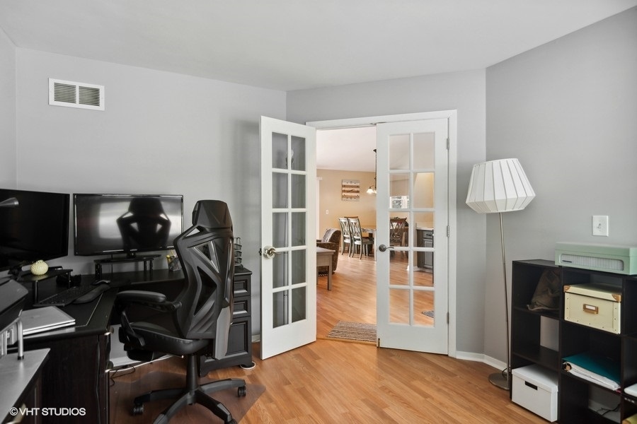 2110 Savannah Road Elgin, IL 60123 - Photo 8 of 17 a view of a room with gym equipment