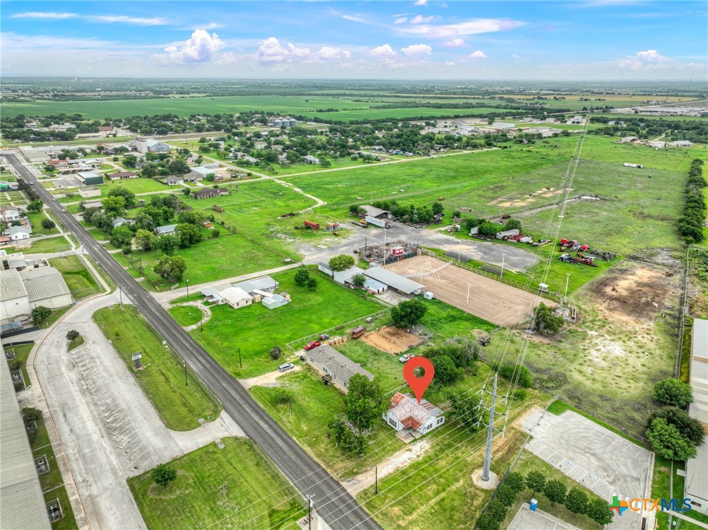 517 South Center Street Marion, TX 78124 - Photo 12 of 21