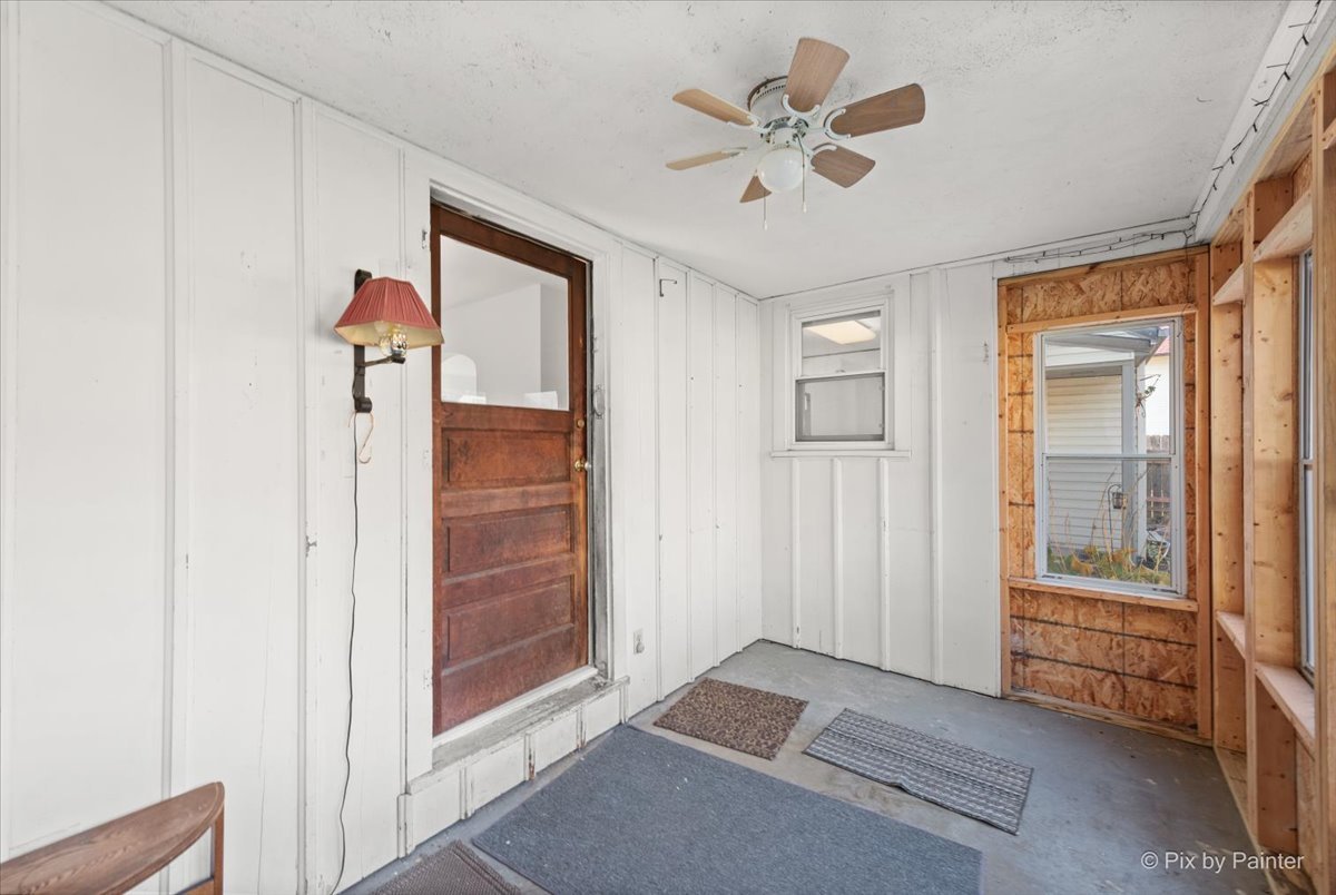 1106 West Highland Avenue Elgin, IL 60123 - Photo 15 of 47