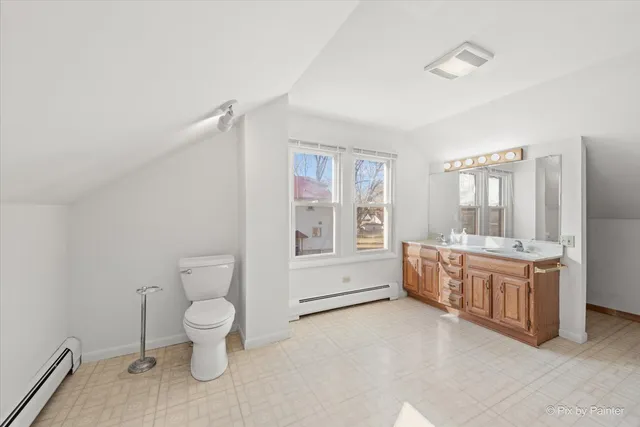 $319,900 | 1106 West Highland Avenue, Elgin, IL 60123