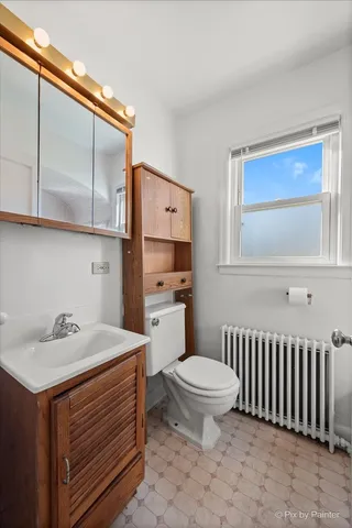 $319,900 | 1106 West Highland Avenue, Elgin, IL 60123