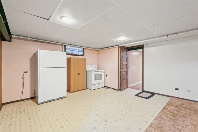 $319,900 | 1106 West Highland Avenue, Elgin, IL 60123