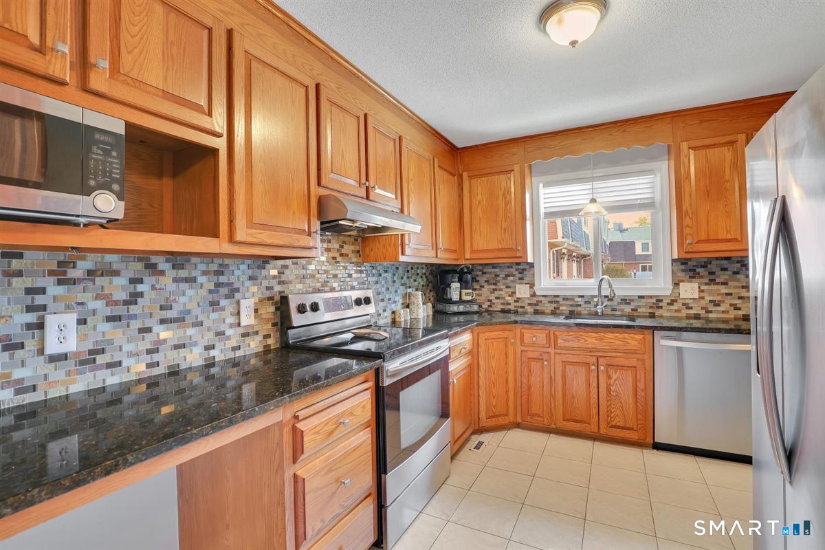 1165 Enfield Street, Unit 14 Enfield, CT 06082 - Photo 3 of 28