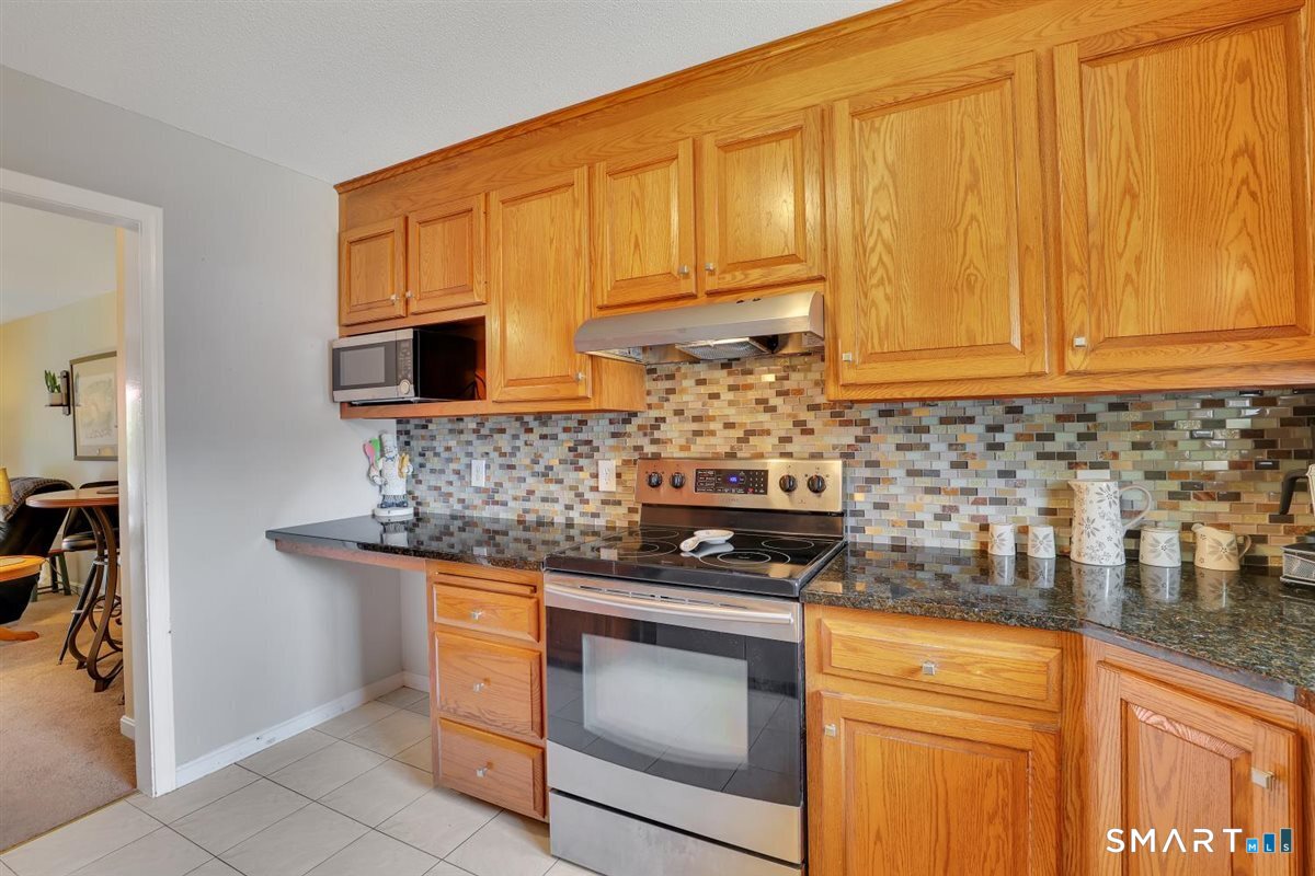 1165 Enfield Street, Unit 14 Enfield, CT 06082 - Photo 5 of 28