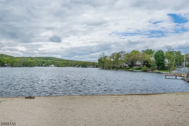 $3,100 | 21 East Shore Road, Denville, NJ 07834