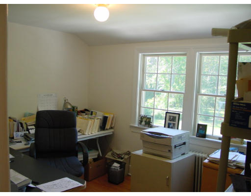 89 Fiske Hill Road Sturbridge, MA 01566 - Photo 12 of 15 Gallery Image 12