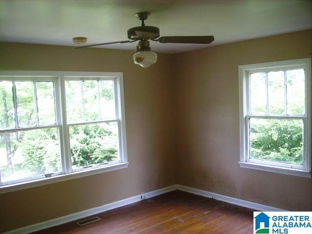 147 Crest Road East Bessemer, AL 35023 - Photo 4 of 17