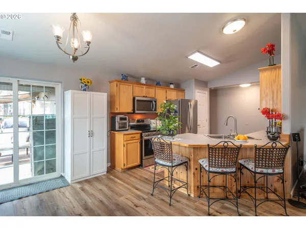 $357,900 | 380 Southeast Sunnyside Drive, Winston, OR 97496
