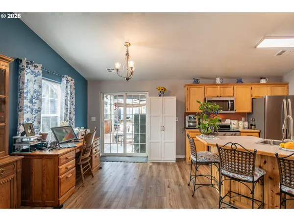 $357,900 | 380 Southeast Sunnyside Drive, Winston, OR 97496