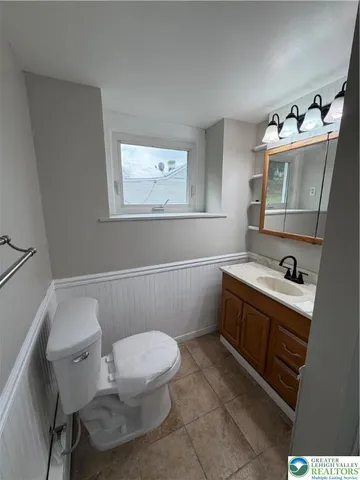 $1,325 | 212 West Bacon Street, Pottsville, PA 17901