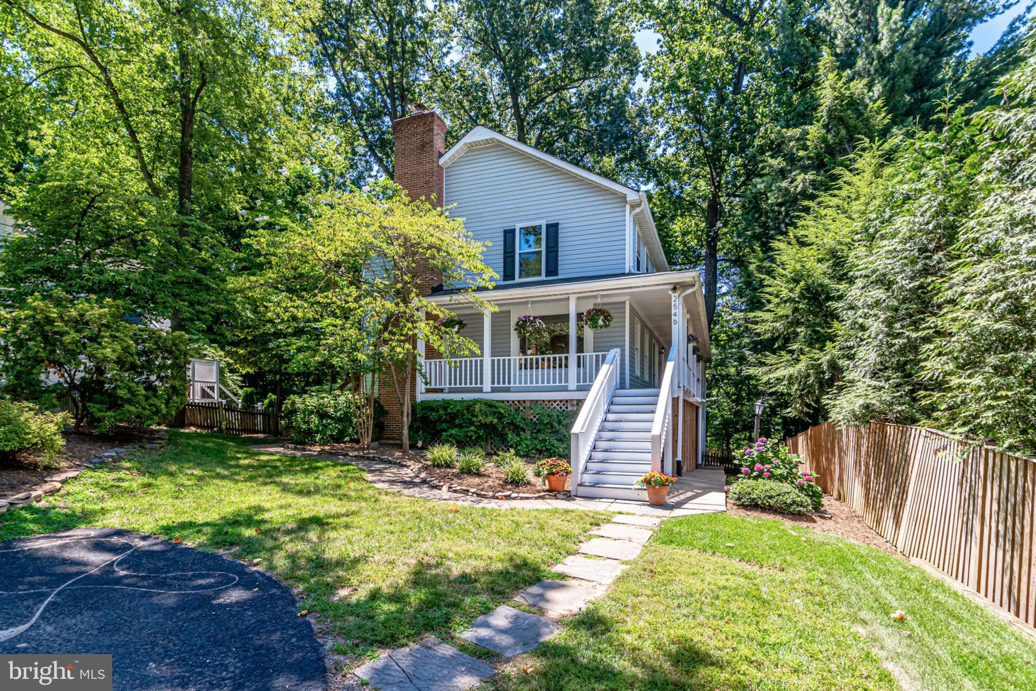 2546 23rd Road North Arlington, VA 22207 - Photo 2 of 43 Welcome home to 2546 23rd Rd N!
