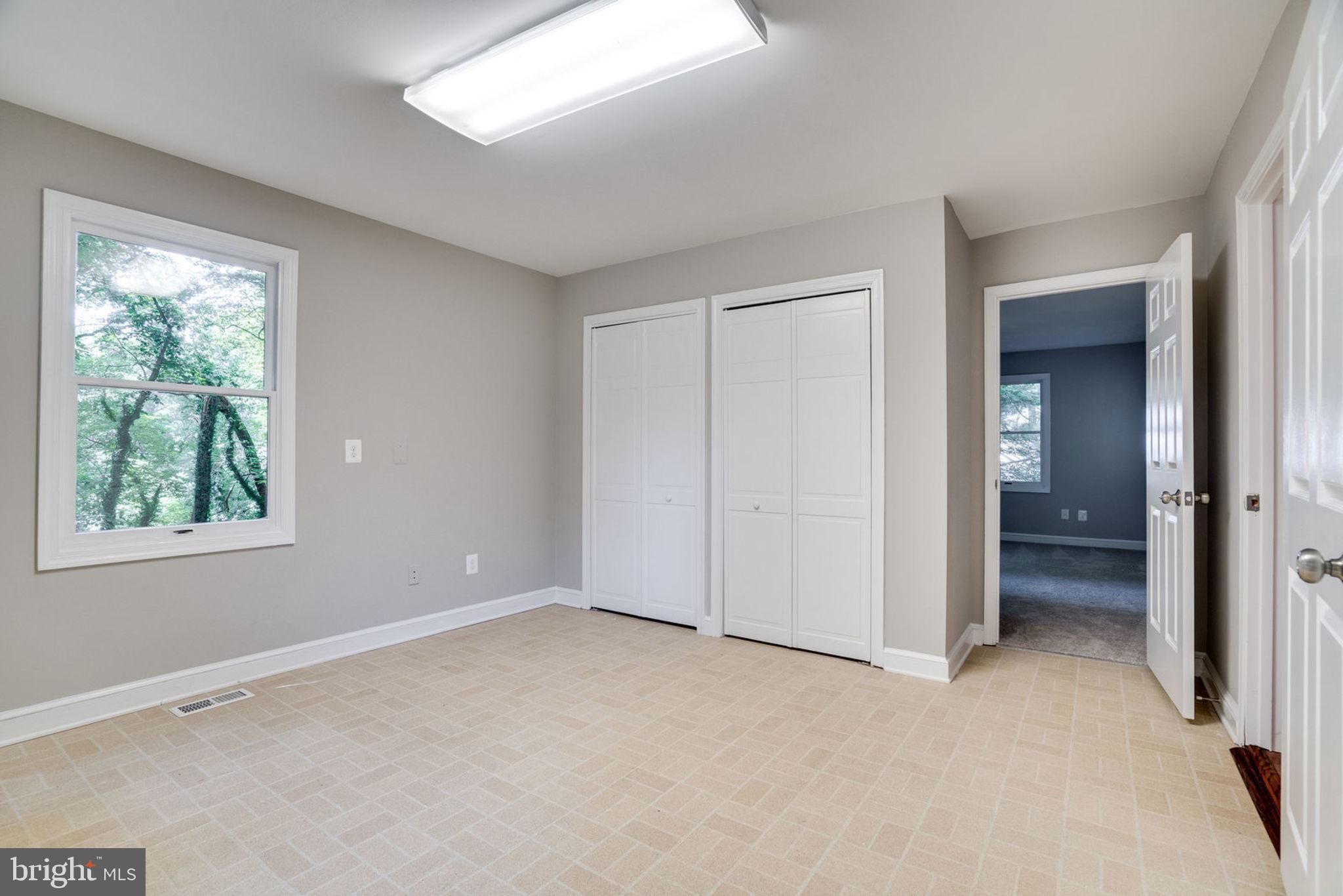 2546 23rd Road North Arlington, VA 22207 - Photo 13 of 43 Large utility room, ample storage