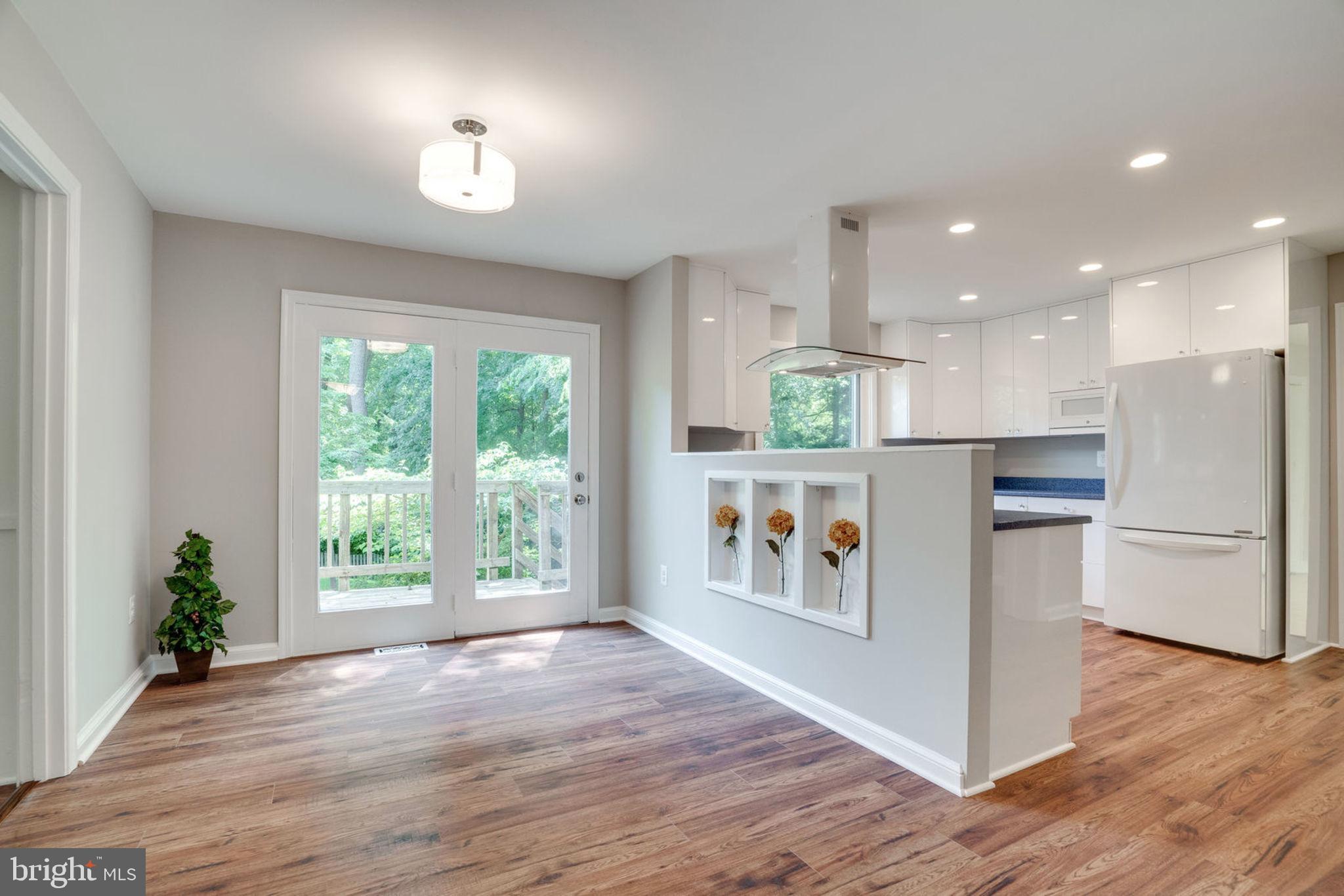 2546 23rd Road North Arlington, VA 22207 - Photo 18 of 43 Breakfast nook with french doors to side deck