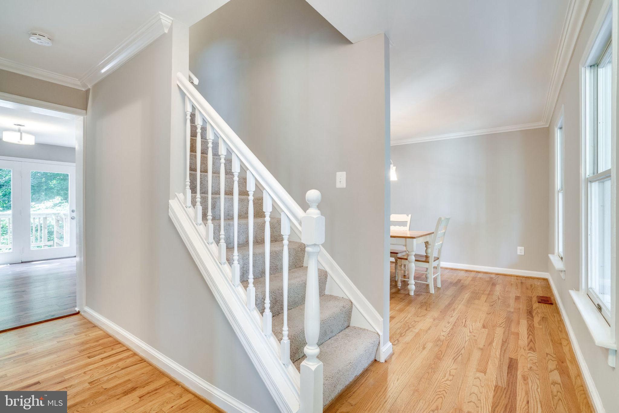 2546 23rd Road North Arlington, VA 22207 - Photo 5 of 43 Foyer, looking right into the dining room
