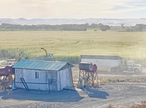 $6,500,000 | 3850 Greenfield Road, Vale, OR 97918