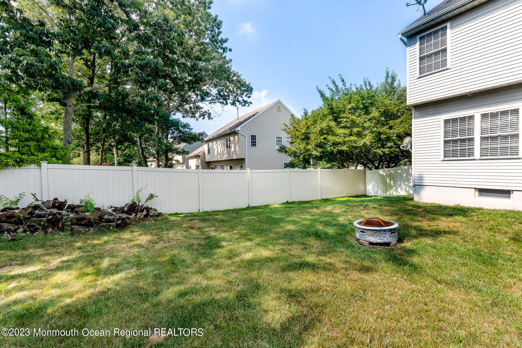 1 Overlook Place Bayville, NJ 08721 - Photo 52 of 66 a backyard of a house with lots of green space