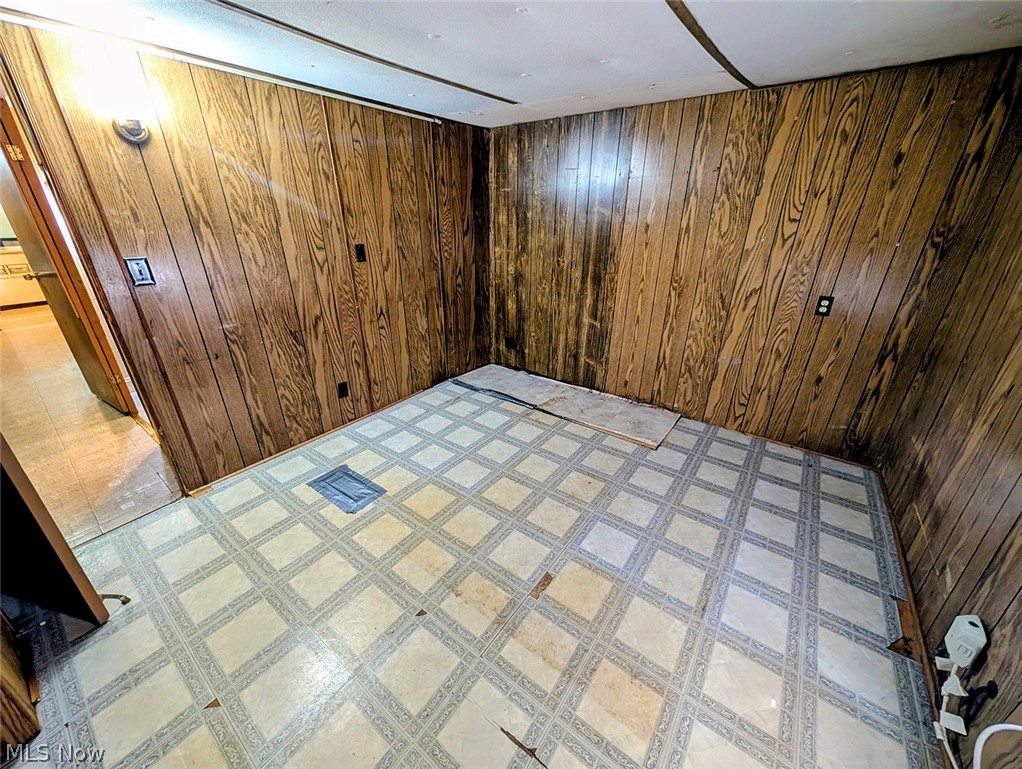 3102 Canton Road Northwest Carrollton, OH 44615 - Photo 27 of 35