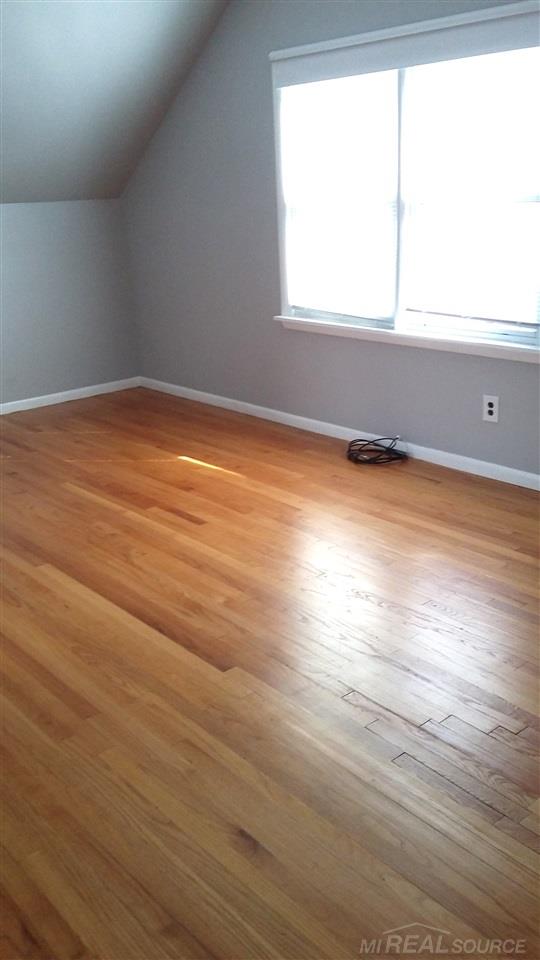 2057 Wiltshire Road Berkley, MI 48072 - Photo 25 of 36