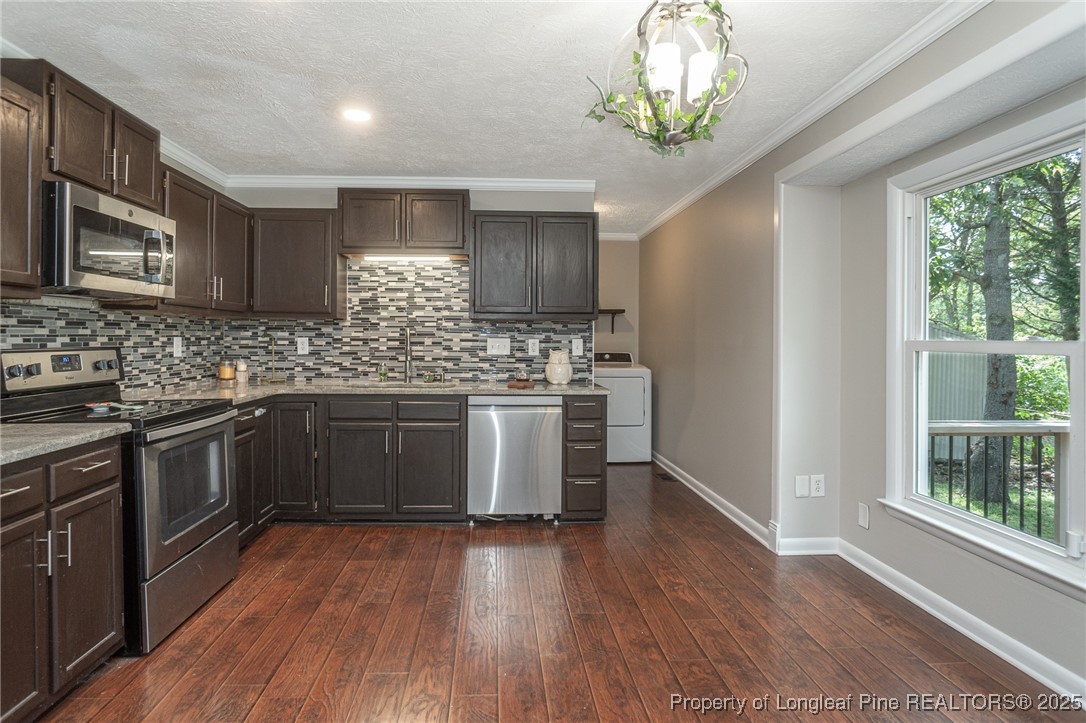 5411 Archer Road Hope Mills, NC 28348 - Photo 6 of 29 Kitchen