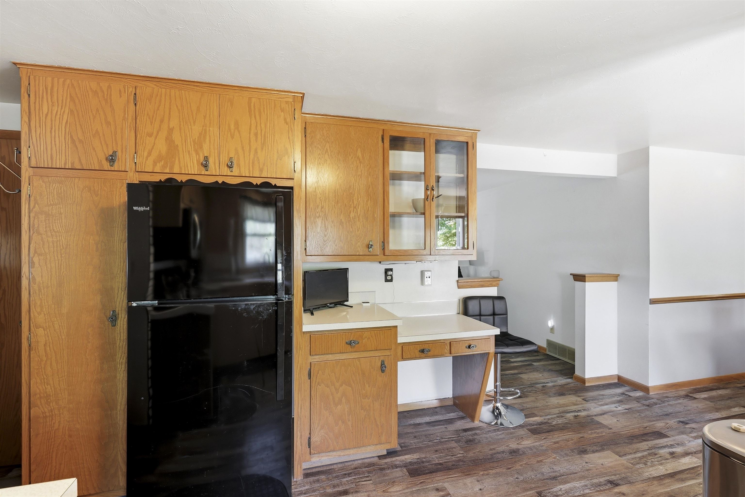 1530 Glen Road Green Bay, WI 54313 - Photo 10 of 34