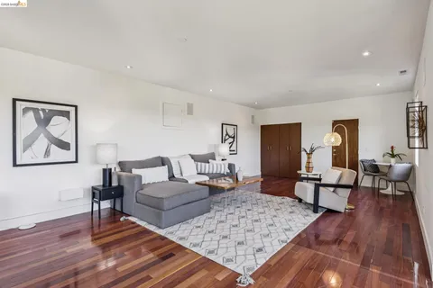 $1,295,000 | 46 Carisbrook Lane, Oakland, CA 94611