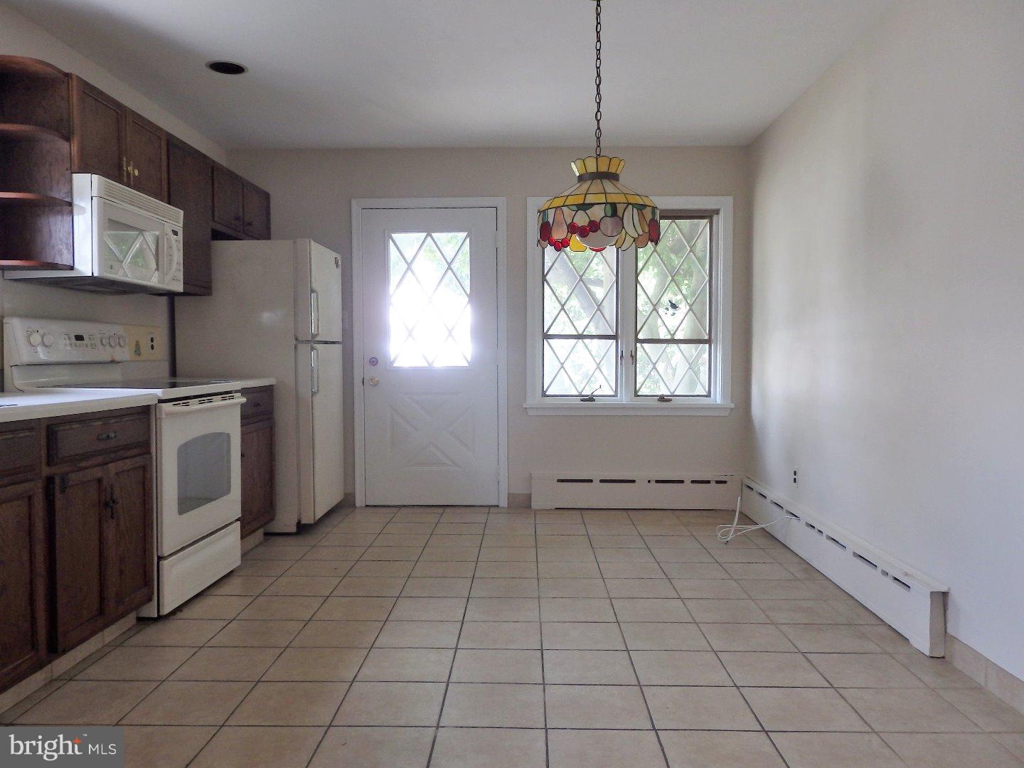 18 Kathmere Road Havertown, PA 19083 - Photo 10 of 25 Kitchen