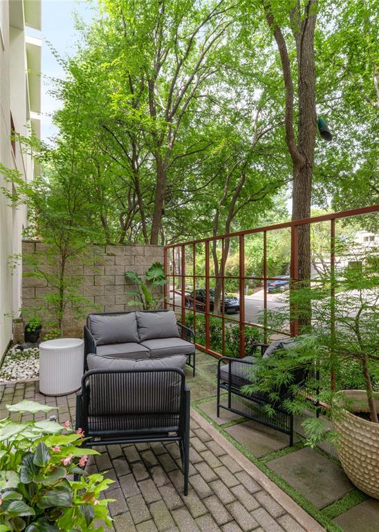 4016 Travis Street, Unit B Dallas, TX 75204 - Photo 2 of 22