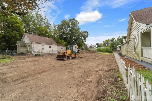 a view of backyard of house