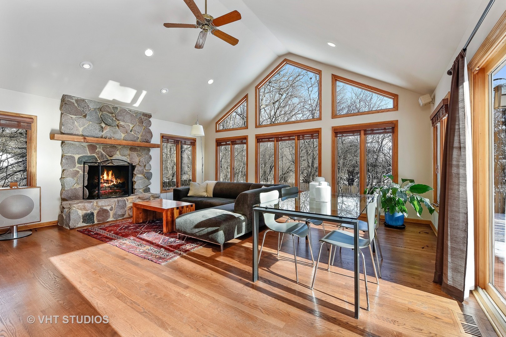 698 Smoke Tree Road Deerfield, IL 60015 - Photo 7 of 25