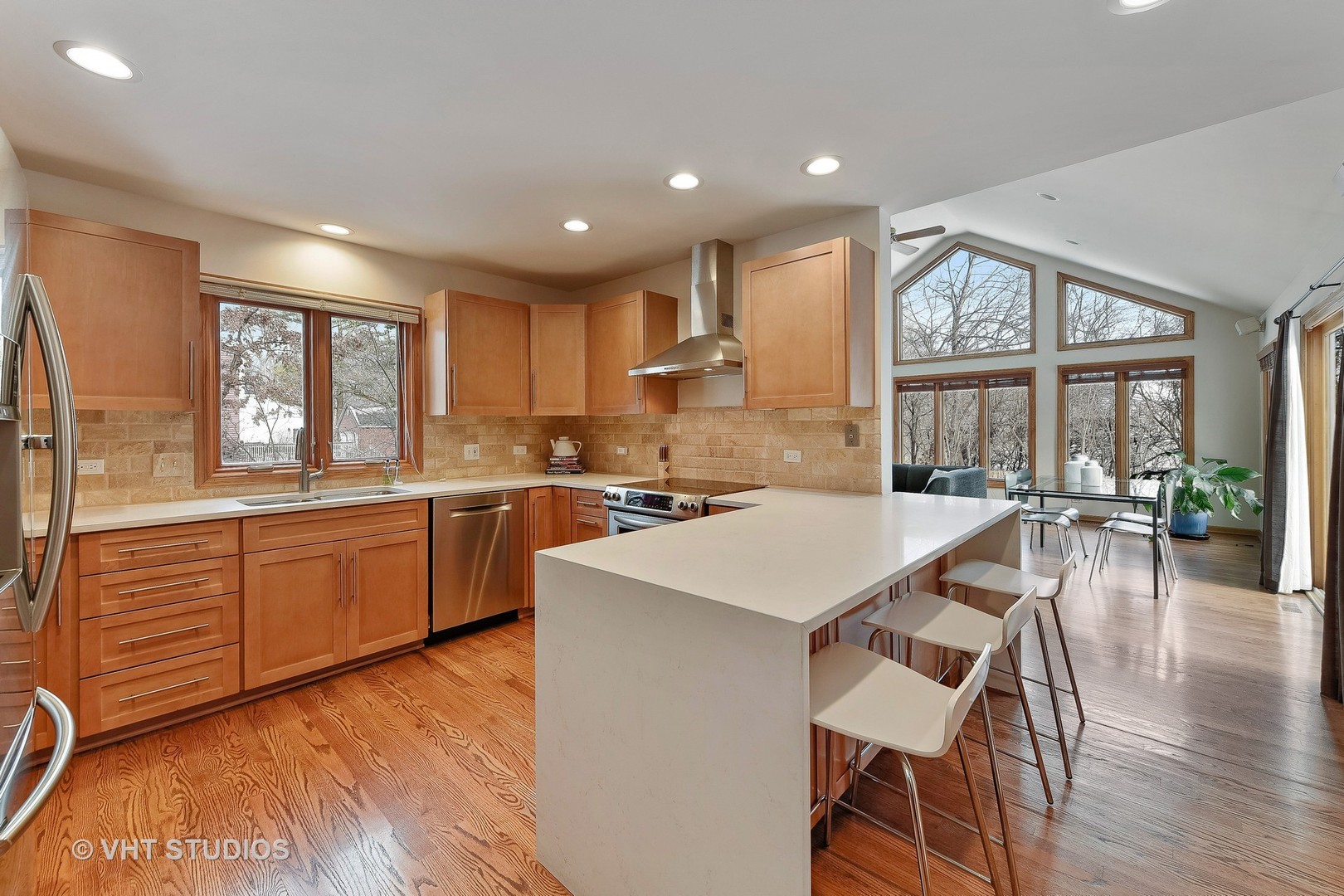 698 Smoke Tree Road Deerfield, IL 60015 - Photo 9 of 25