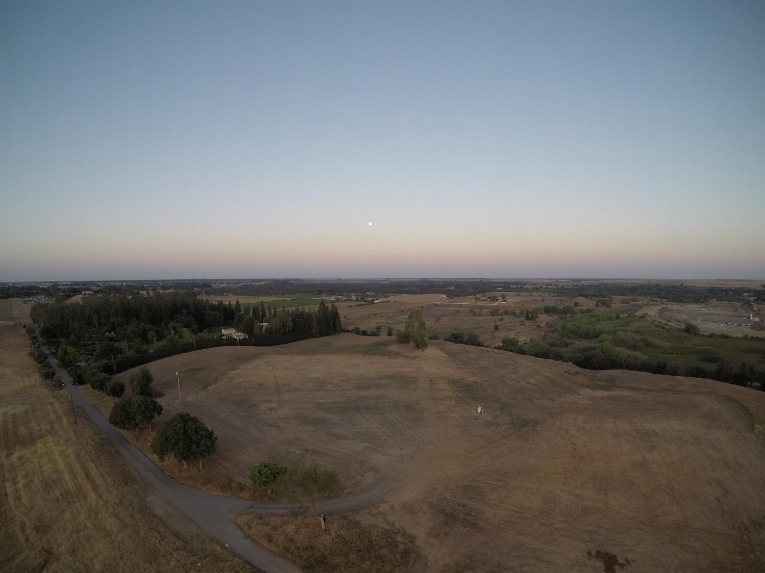 13152 Willow Bluff Clovis, CA 93619 - Photo 5 of 10 an aerial view of beach and city