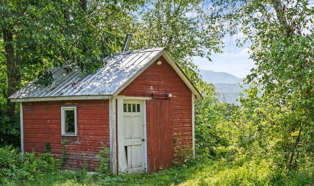 33 Sterling Valley Road Morristown, VT 05661 - Photo 9 of 51