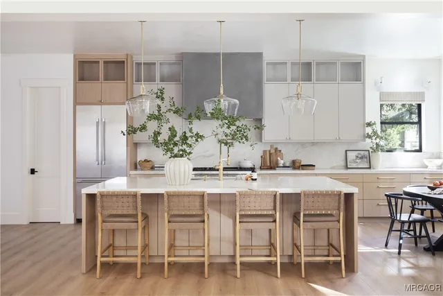 $2,450,000 | 481 Bay View Court, Lake Arrowhead, CA 92352