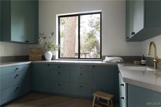 $2,450,000 | 481 Bay View Court, Lake Arrowhead, CA 92352