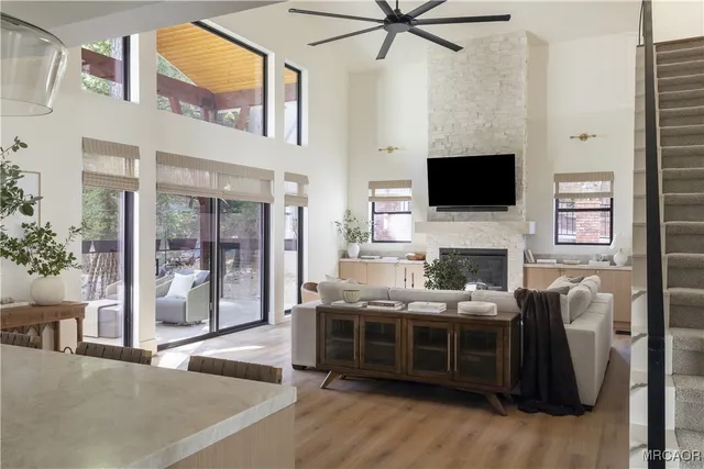 $2,450,000 | 481 Bay View Court, Lake Arrowhead, CA 92352