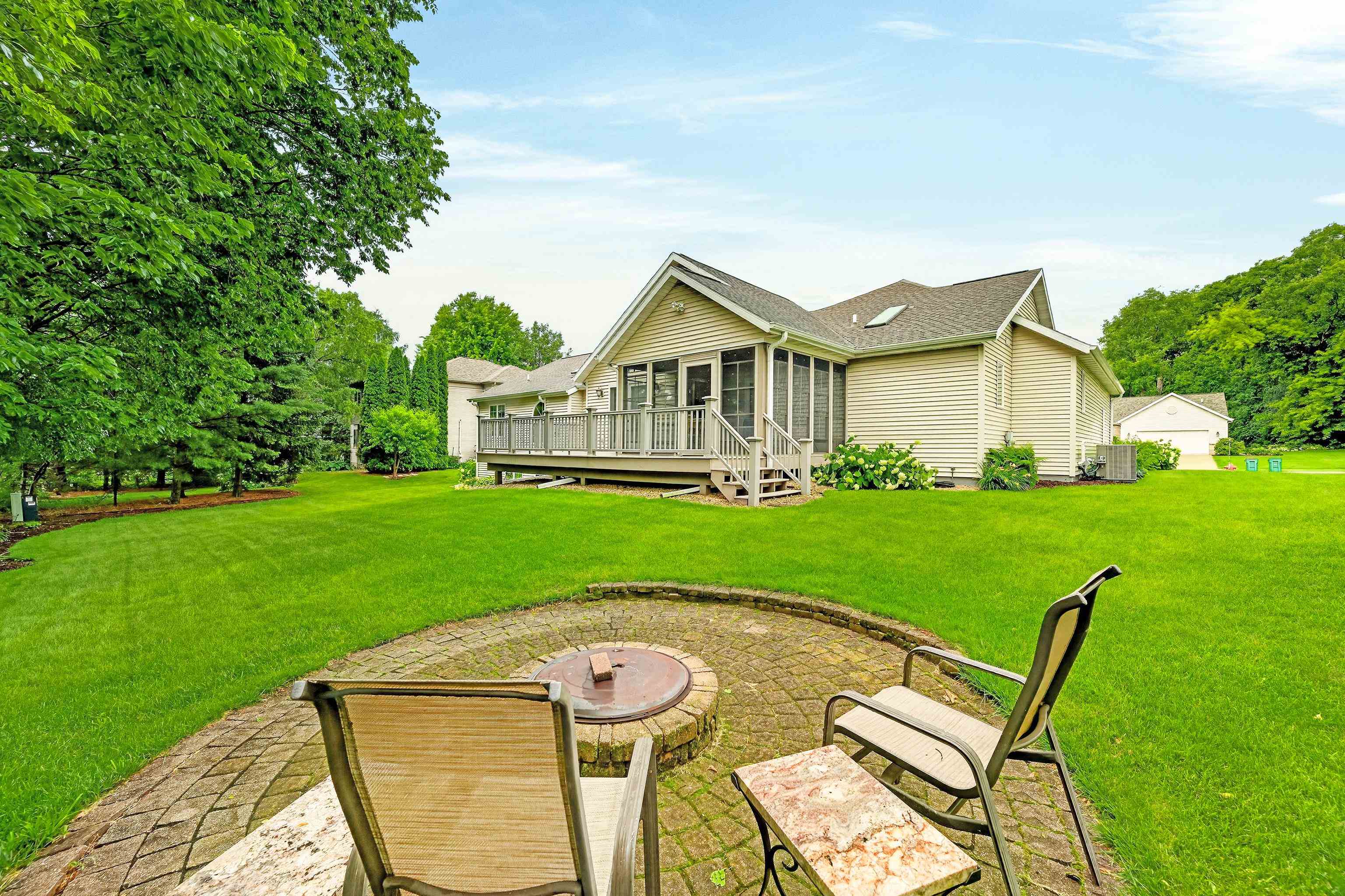 6101 Holscher Road McFarland, WI 53558 - Photo 19 of 48