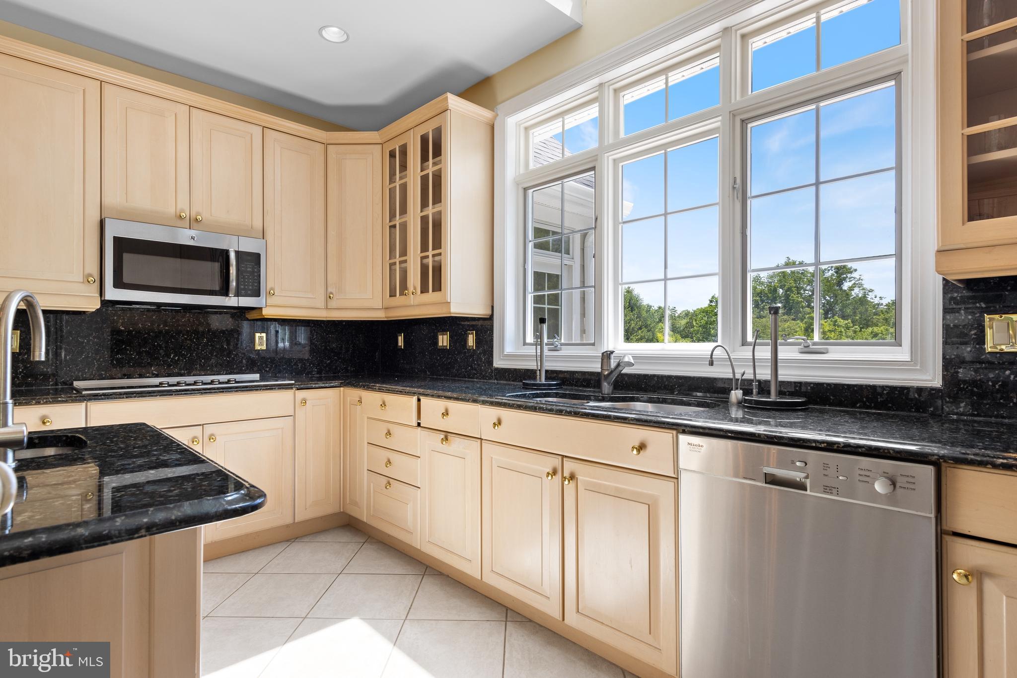 1014 Sugartown Road Berwyn, PA 19312 - Photo 47 of 78