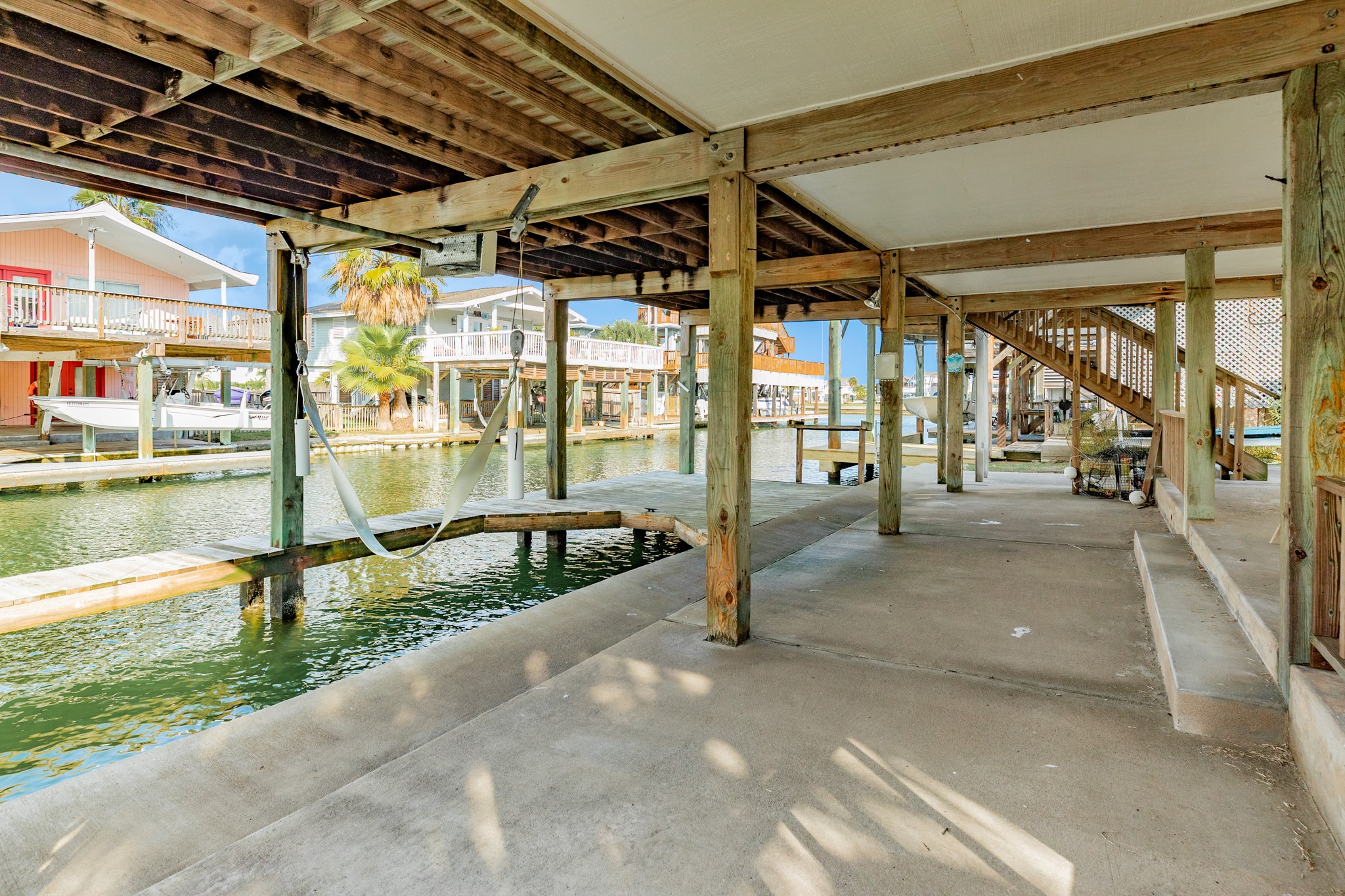 16708 Cormorant Road Jamaica Beach, TX 77554 - Photo 27 of 33 Patio view