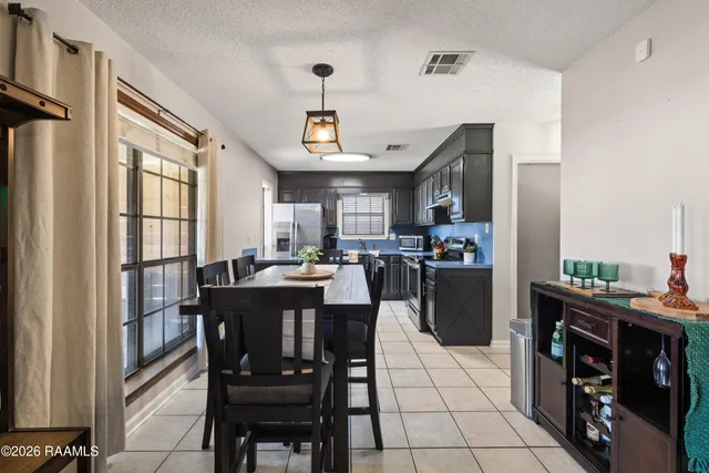 $235,000 | 120 Berrybrook Avenue, Broussard, LA 70518