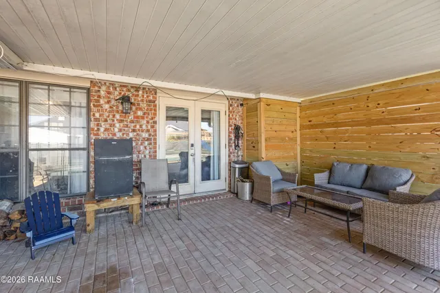 $235,000 | 120 Berrybrook Avenue, Broussard, LA 70518