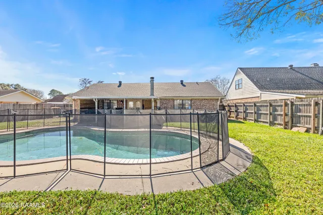 $235,000 | 120 Berrybrook Avenue, Broussard, LA 70518