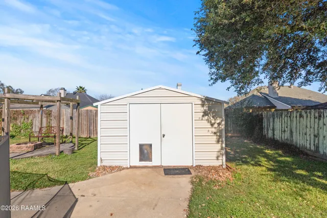 $235,000 | 120 Berrybrook Avenue, Broussard, LA 70518