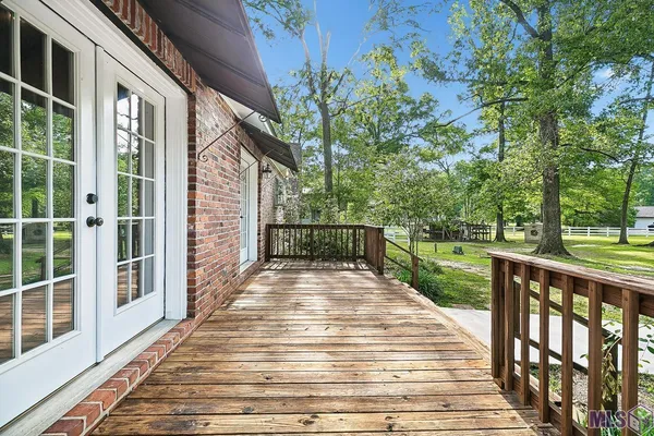 $669,500 | 14370 Dallas Drive, Denham Springs, LA 70726