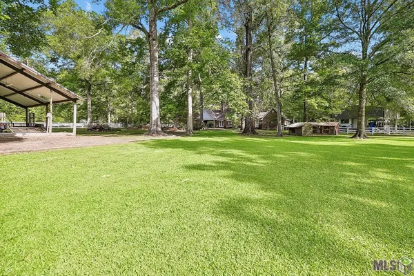 $669,500 | 14370 Dallas Drive, Denham Springs, LA 70726
