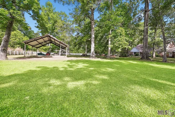 $669,500 | 14370 Dallas Drive, Denham Springs, LA 70726