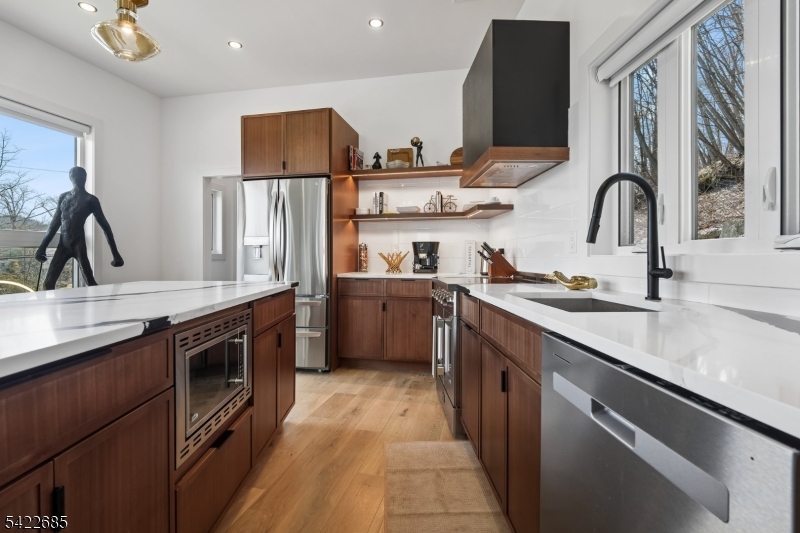 301 Kingsland Road Landing, NJ 07850 - Photo 13 of 40