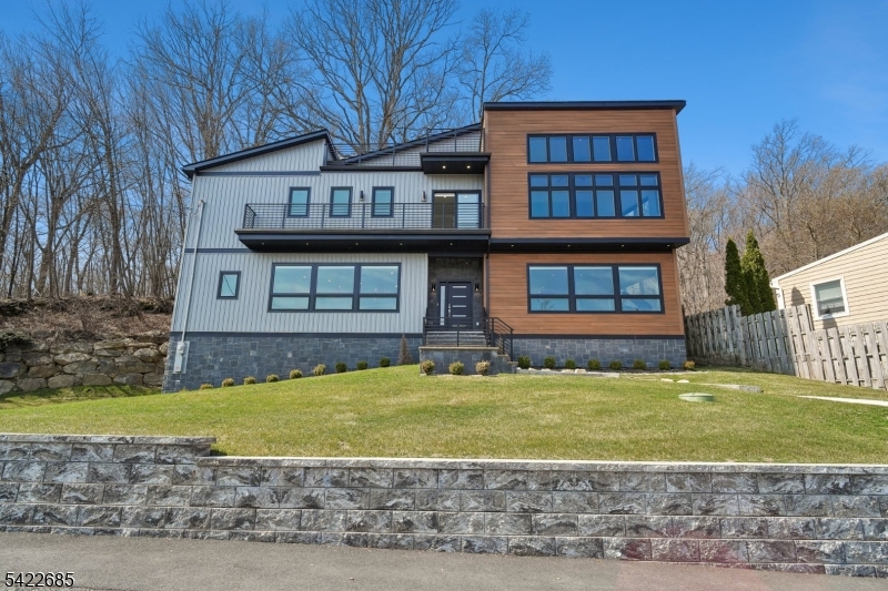 301 Kingsland Road Landing, NJ 07850 - Photo 5 of 40