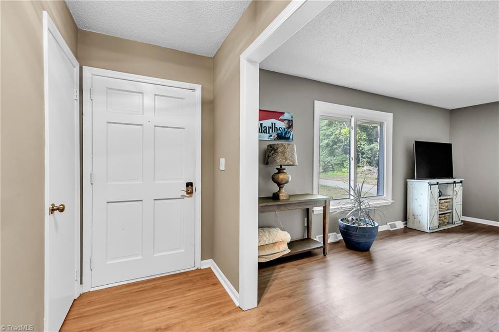 615 Brooks Road Reidsville, NC 27320 - Photo 5 of 40 Gallery Image 5