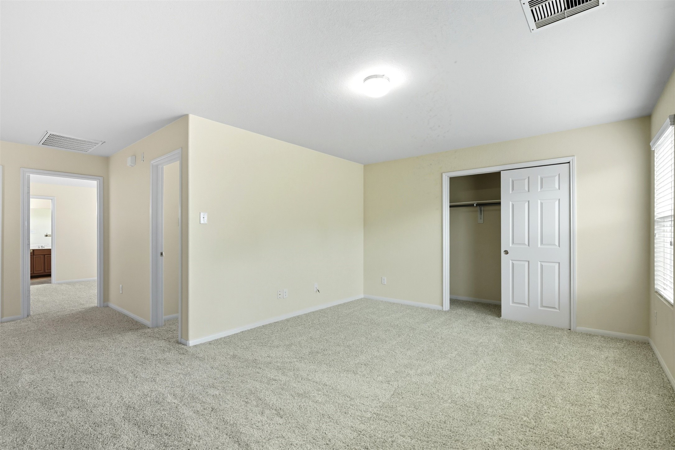 18414 West Hardy Road Houston, TX 77073 - Photo 31 of 46 an empty room with closet area